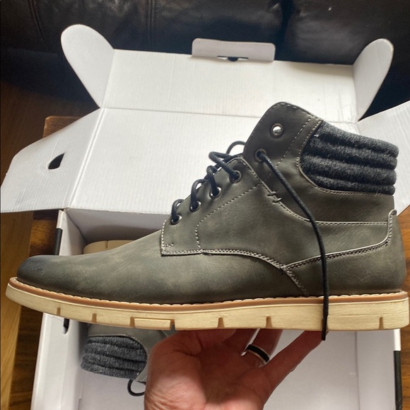 Men's Gray Casual Boots - Picture 2 of 7